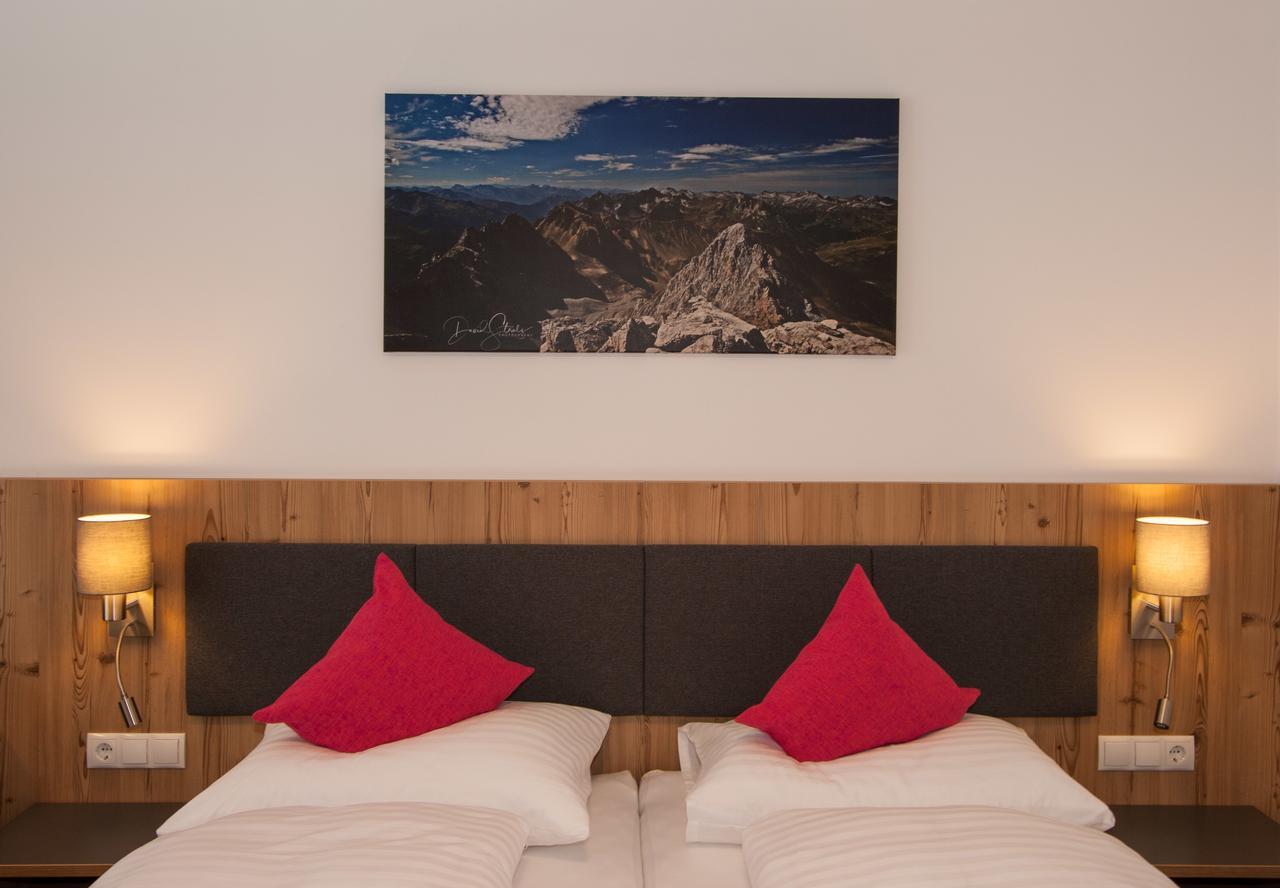 Haus Sattelblick Hotel Sankt Anton am Arlberg Exterior foto